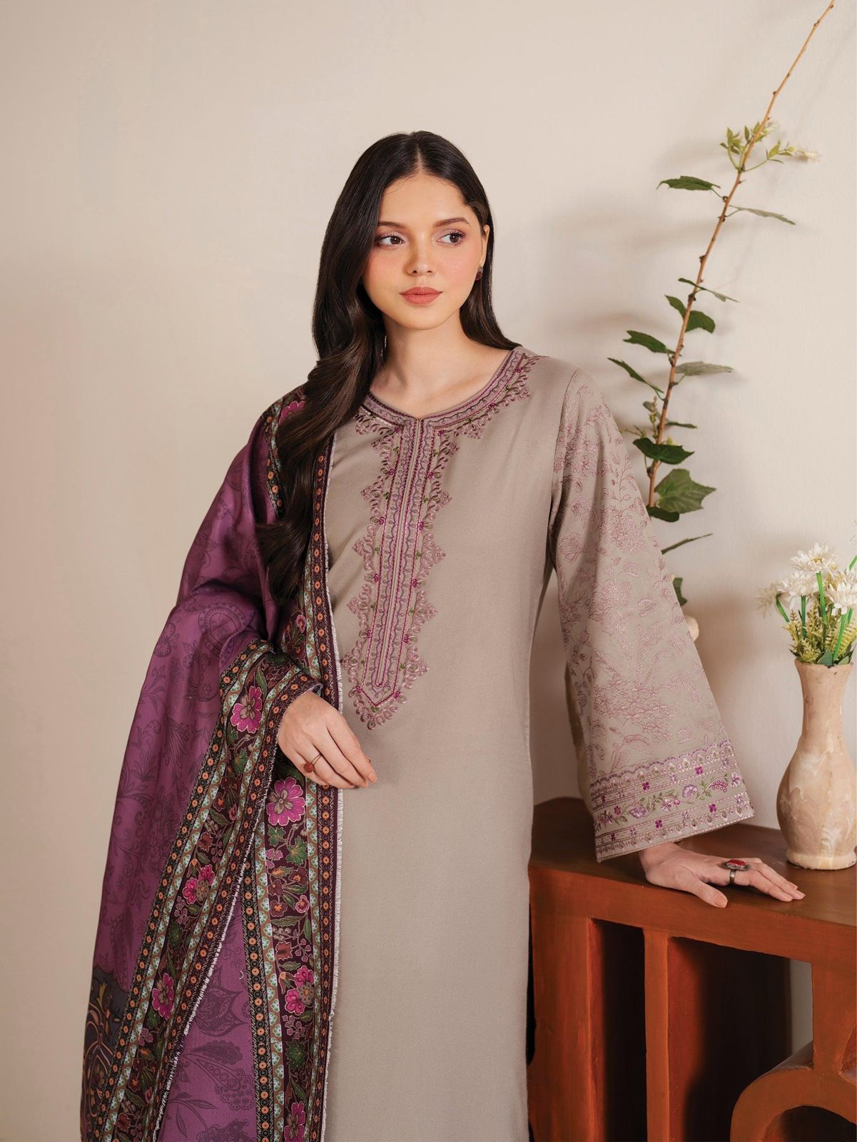 Lawn Embroidered 3Piece D-020