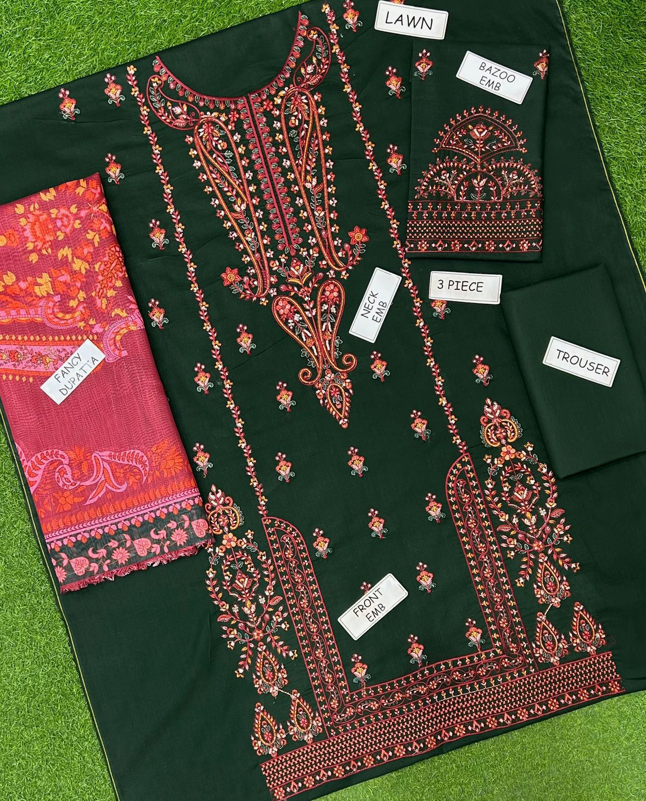 Hussain Rehar Lawn Embroidered 3Piece D-8061