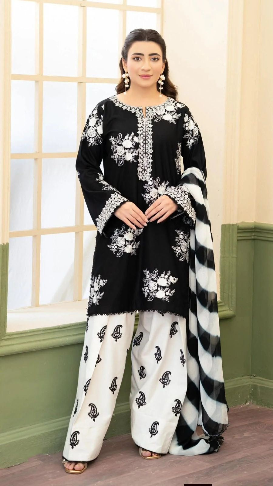 Embroidered 3piece