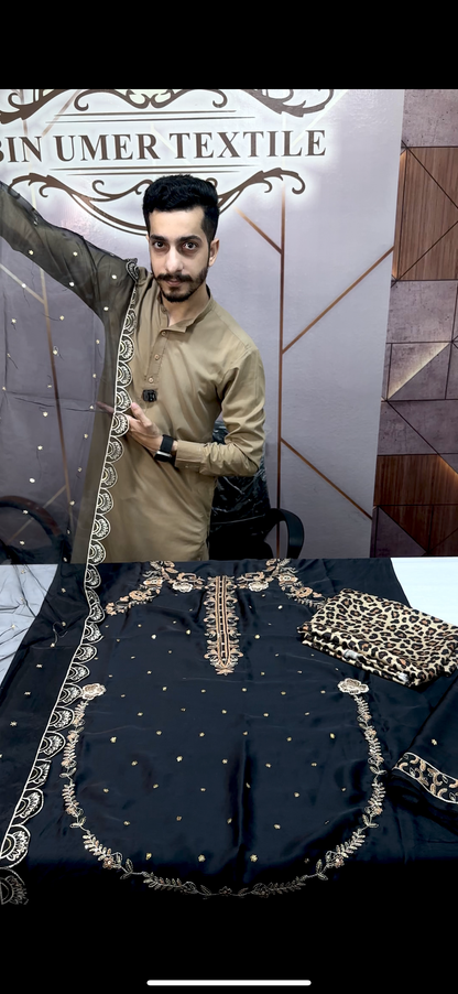 Chita print and embroidery