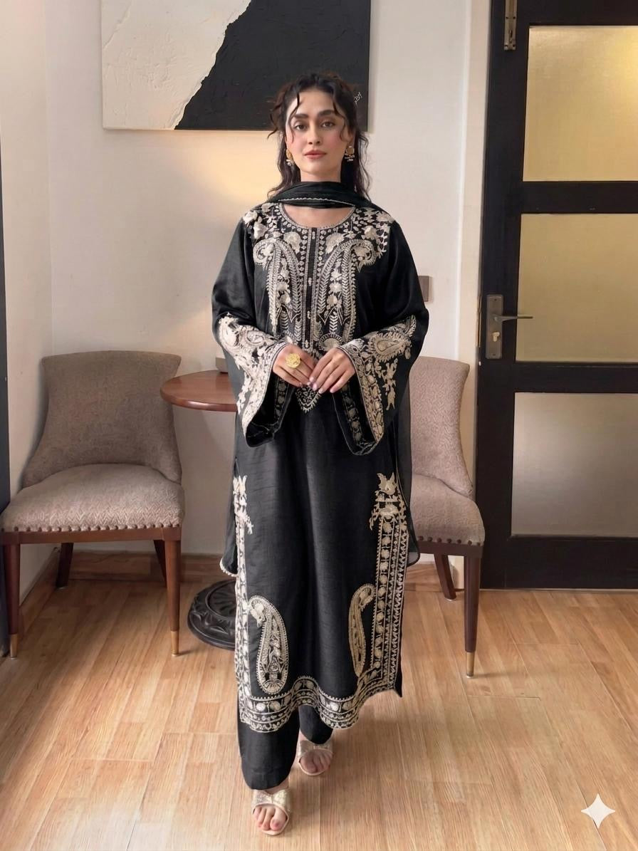 Lawn Embroidered 3Piece D-016 (Copy)