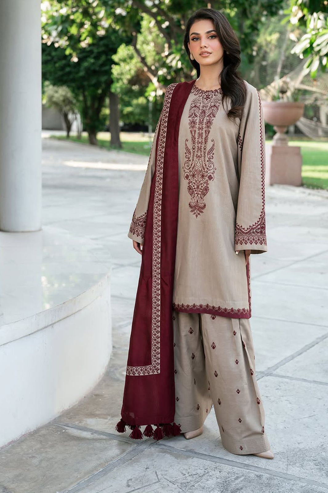 Lawn Embroidered 3Piece D-022