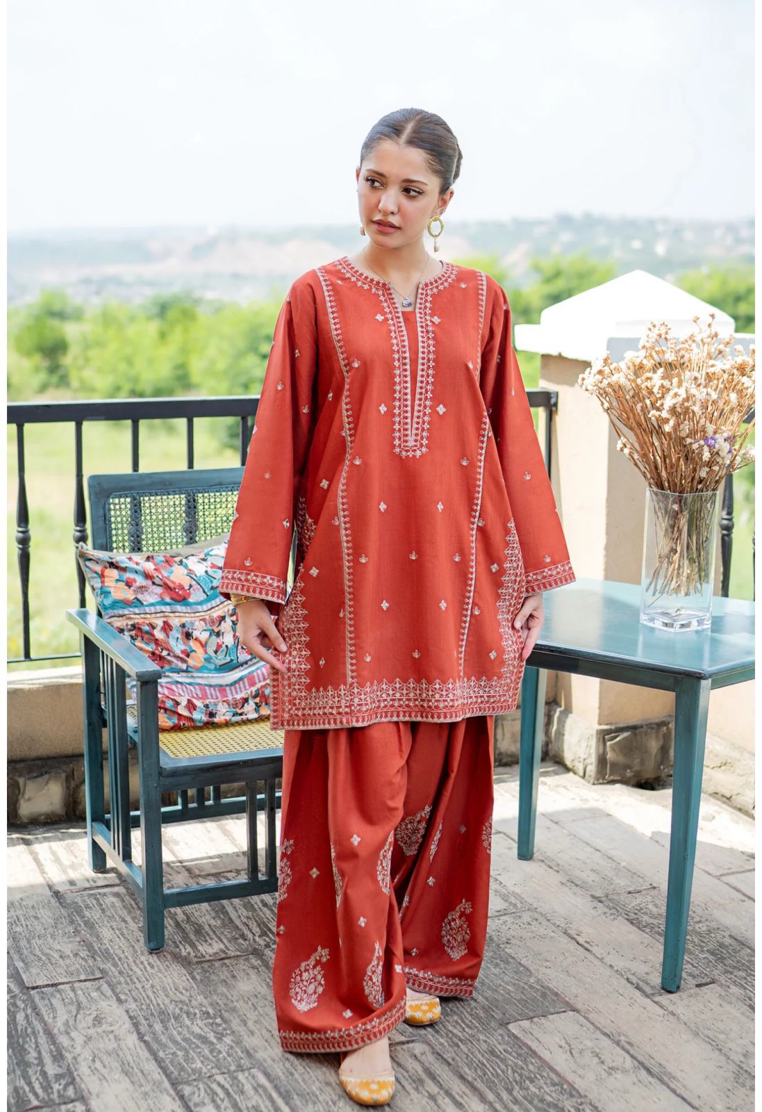 URGE Lawn Embroidered 2Piece D-003